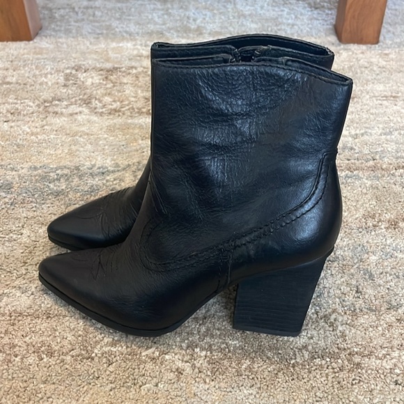 Donald J Pliner Black Velle Western Booties - Picture 3 of 11